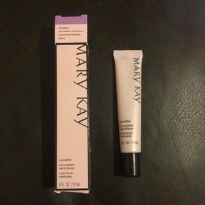 Mary Kay Oil Mattifier